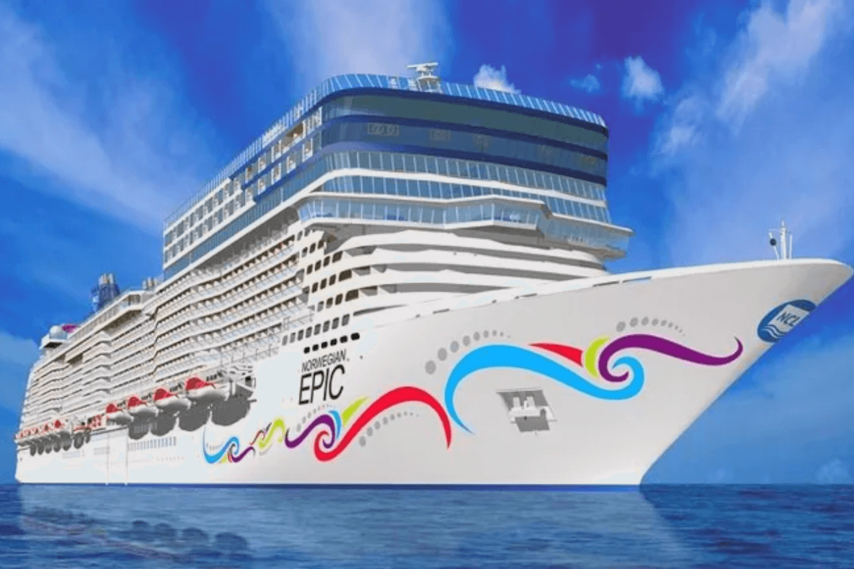 15 самых больших и роскошных круизных лайнеров: Norwegian Epic