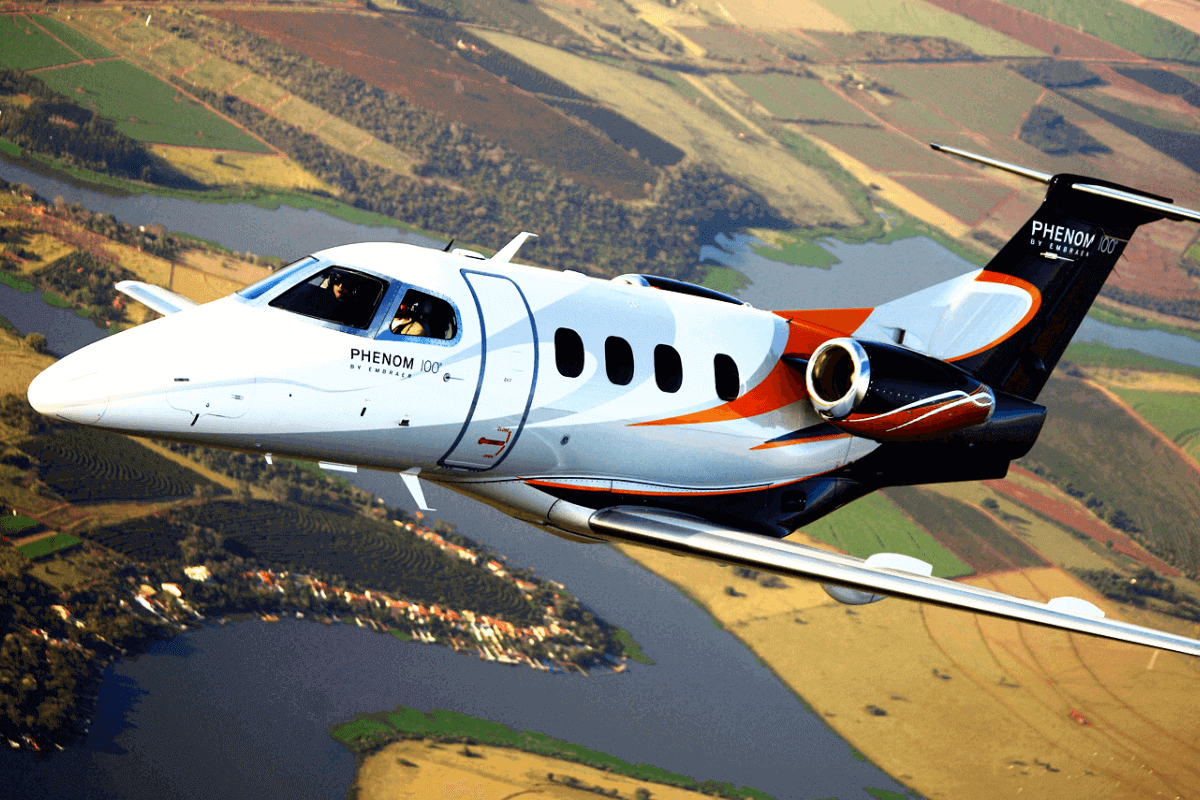 Самые дешевые частные самолеты: Embraer Phenom 100